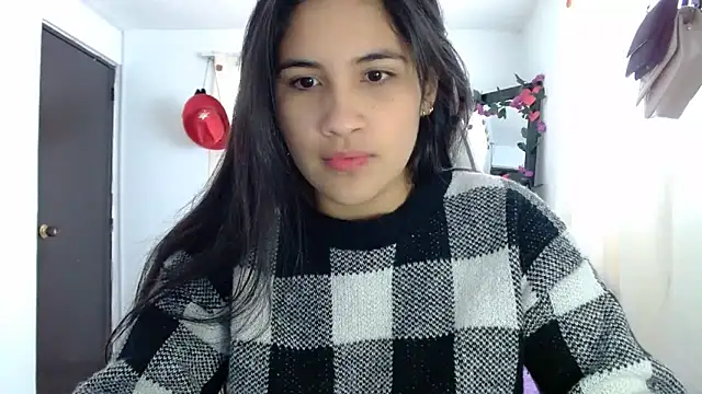 Snapshot of InocentHeaven1 chatting on 02-19-25, 12:44 InocentHeaven1 online show from 02-19-25, 12:44