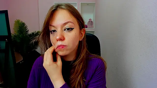 Persephoni online show from 10-06-25, 12:56