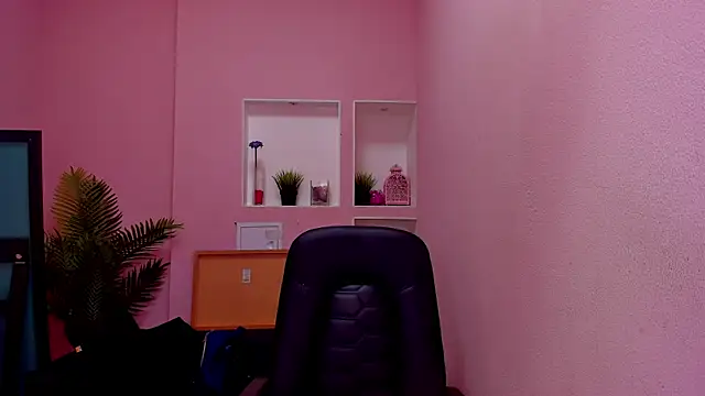 Persephoni online show from 10-29-25, 08:41