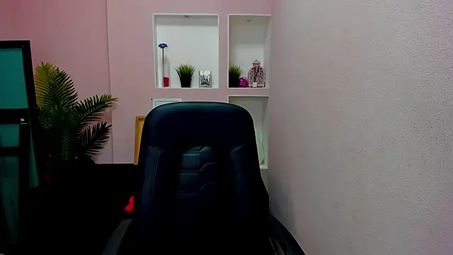 Persephoni online show from 11-16-25, 05:45