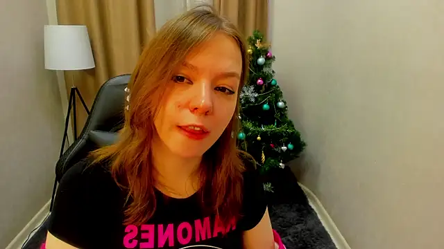 Persephoni online show from 12-20-25, 09:06