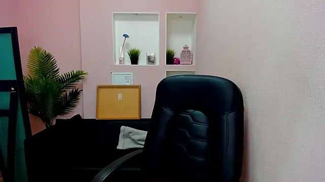 Persephoni online show from 09-19-25, 08:24