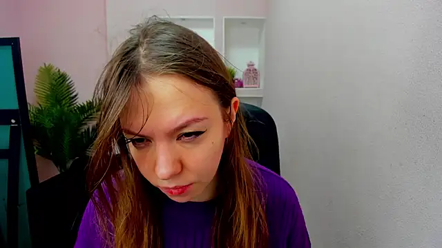 Persephoni online show from 10-04-25, 03:46