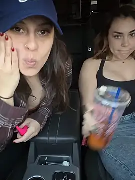 LeaGambit   online show from 12-20-25, 12:35