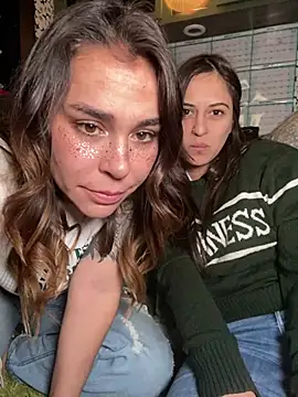 LeaGambit   online show from 03-18-25, 08:28