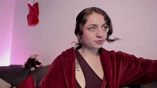 Snapshot of Agathaks chatting on 02-07-26, 12:40 Agathaks online show from 02-07-26, 12:40