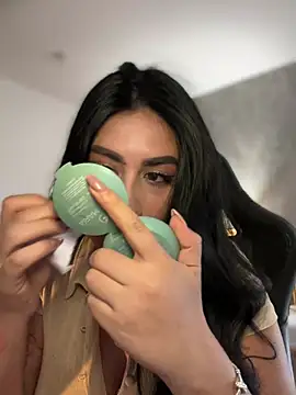 clarachanelricek online show from 03-01-25, 10:21