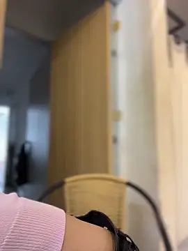 Snapshot of clarachanelricek chatting on 02-19-26, 08:28 clarachanelricek online show from 02-19-26, 08:28