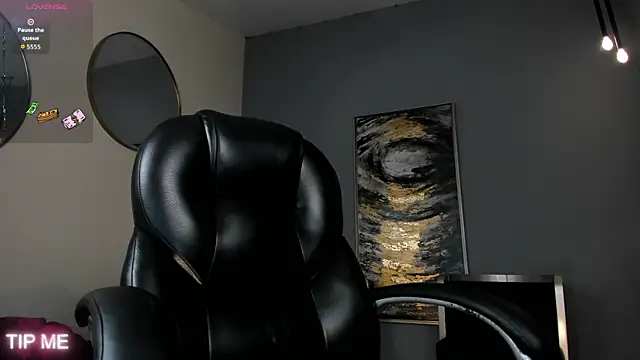 SophieBarnett online show from 05-14-26, 12:18