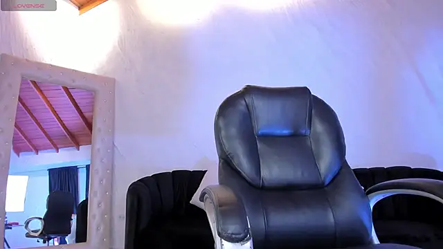 SophieBarnett online show from 06-06-26, 10:04