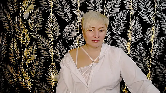 Olivia playful online show from 02-06-25, 12:15