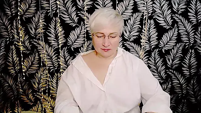 Olivia playful online show from 05-17-26, 10:04