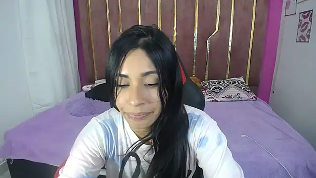 Snapshot of Chanel-24 chatting on 01-22-25, 04:13 Chanel-24 online show from 01-22-25, 04:13