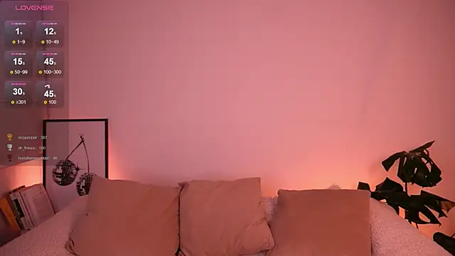 Snapshot of annie24_evans chatting on 02-05-25, 02:08 annie24 evans online show from 02-05-25, 02:08