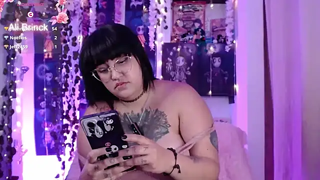  Ali Brinck  online show from 01-14-25, 04:15