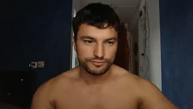 Snapshot of alex_blu chatting on 07-12-26, 12:11 alex blu online show from 07-12-26, 12:11