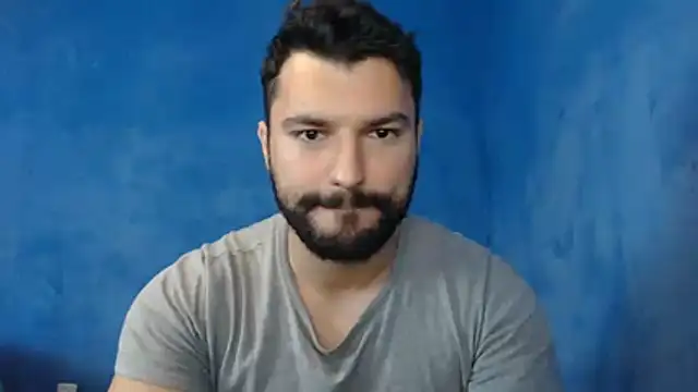Snapshot of alex_blu chatting on 06-21-26, 06:08 alex blu online show from 06-21-26, 06:08