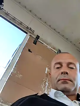 Snapshot of muscularsexy chatting on 09-22-25, 06:30 muscularsexy online show from 09-22-25, 06:30