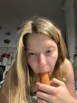 kimczii online show from 06-19-26, 06:08