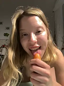 kimczii online show from 06-30-26, 06:24