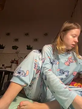 kimczii online show from 02-04-26, 07:14