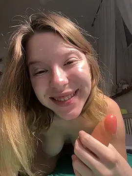 kimczii online show from 12-18-25, 07:24