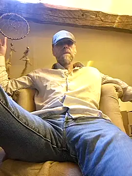 eddouxxx78 online show from 04-03-26, 01:06