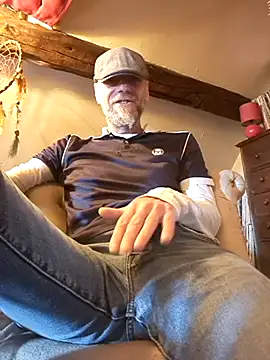 eddouxxx78 online show from 04-26-26, 06:54