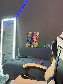 Snapshot of julia_fly chatting on 02-27-25, 07:30 julia fly online show from 02-27-25, 07:30