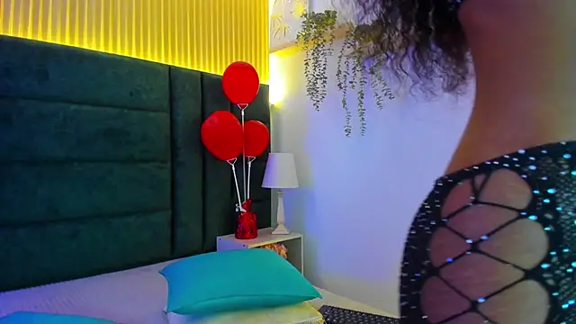 AntonellaaHot online show from 02-20-25, 07:52