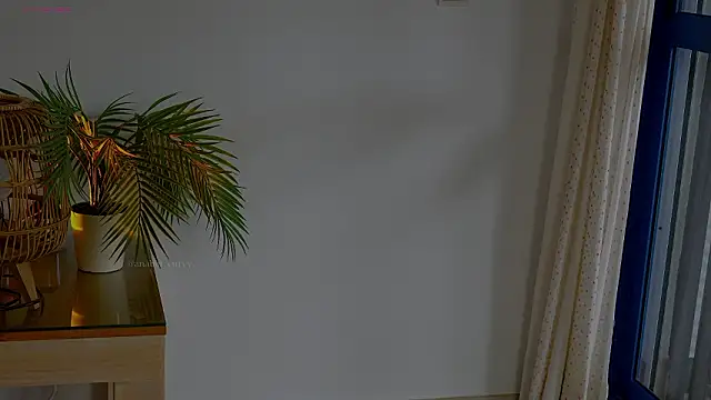 Snapshot of anabelcurvy chatting on 02-12-26, 04:29 anabelcurvy online show from 02-12-26, 04:29