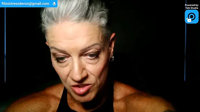 Snapshot of Devon2020 chatting on 07-27-26, 11:50 Devon2020 online show from 07-27-26, 11:50