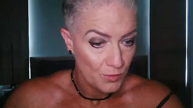 Devon2020 online show from 11-20-25, 09:10