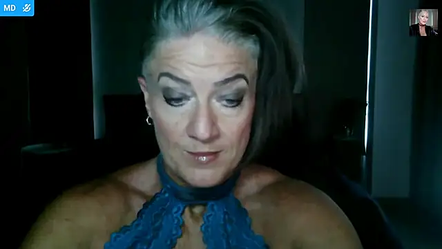 Snapshot of Devon2020 chatting on 02-01-26, 11:30 Devon2020 online show from 02-01-26, 11:30