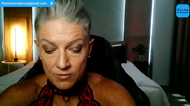 Snapshot of Devon2020 chatting on 06-22-26, 10:23 Devon2020 online show from 06-22-26, 10:23