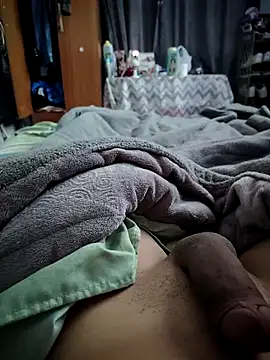 Jeanka18z online show from 11-17-25, 01:37