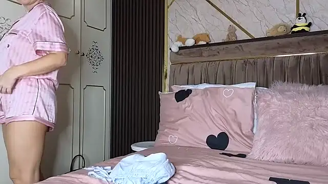 Allys online show from 03-02-25, 03:45