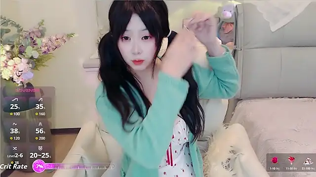 Snapshot of yoyoyo_99 chatting on 10-10-25, 04:57 yoyoyo 99 online show from 10-10-25, 04:57