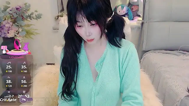 Snapshot of yoyoyo_99 chatting on 09-24-25, 04:41 yoyoyo 99 online show from 09-24-25, 04:41