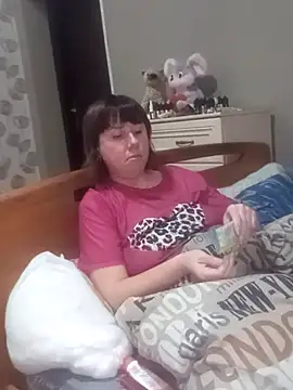 explored romantic online show from 11-04-25, 08:34