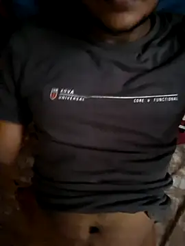 Snapshot of Itsdesi_boy chatting on 10-04-25, 07:21 Itsdesi boy online show from 10-04-25, 07:21