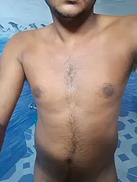 Snapshot of Itsdesi_boy chatting on 10-15-25, 04:11 Itsdesi boy online show from 10-15-25, 04:11