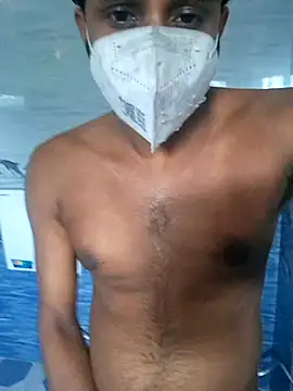 Snapshot of Itsdesi_boy chatting on 09-19-25, 01:09 Itsdesi boy online show from 09-19-25, 01:09