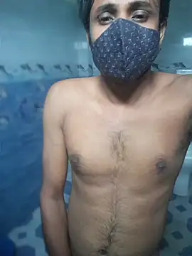 Snapshot of Itsdesi_boy chatting on 04-17-26, 01:41 Itsdesi boy online show from 04-17-26, 01:41