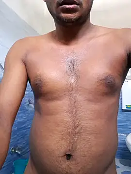 Snapshot of Itsdesi_boy chatting on 07-05-26, 01:10 Itsdesi boy online show from 07-05-26, 01:10