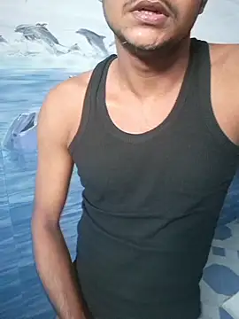 Snapshot of Itsdesi_boy chatting on 11-16-25, 02:05 Itsdesi boy online show from 11-16-25, 02:05