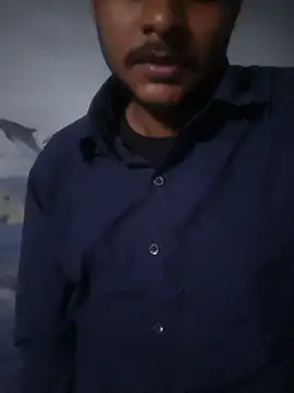 Snapshot of Itsdesi_boy chatting on 10-31-25, 03:47 Itsdesi boy online show from 10-31-25, 03:47