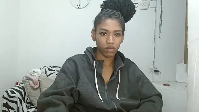 angelamarie1 online show from 05-22-26, 04:43