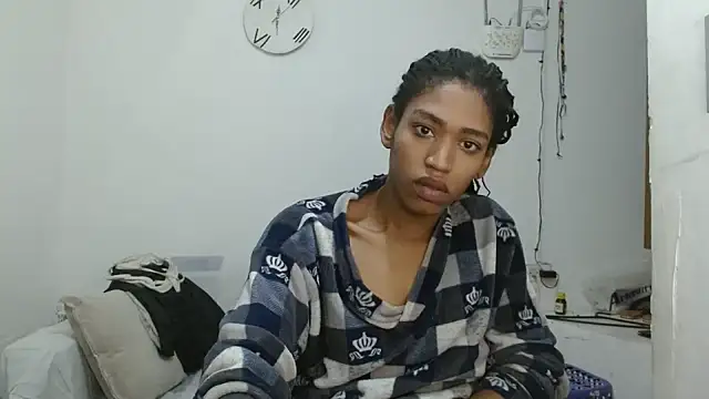 Snapshot of angelamarie1 chatting on 06-16-26, 11:43 angelamarie1 online show from 06-16-26, 11:43