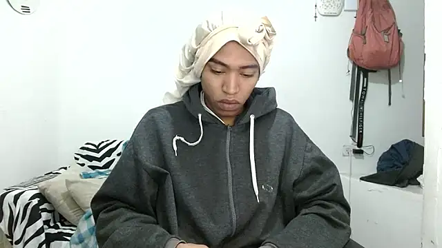 angelamarie1 online show from 12-21-25, 10:17